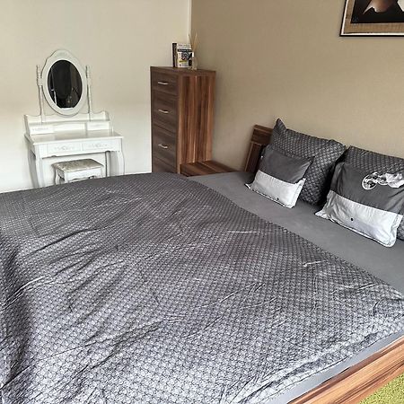 Old Town Apartments Zderadova 6 Брно Екстер'єр фото