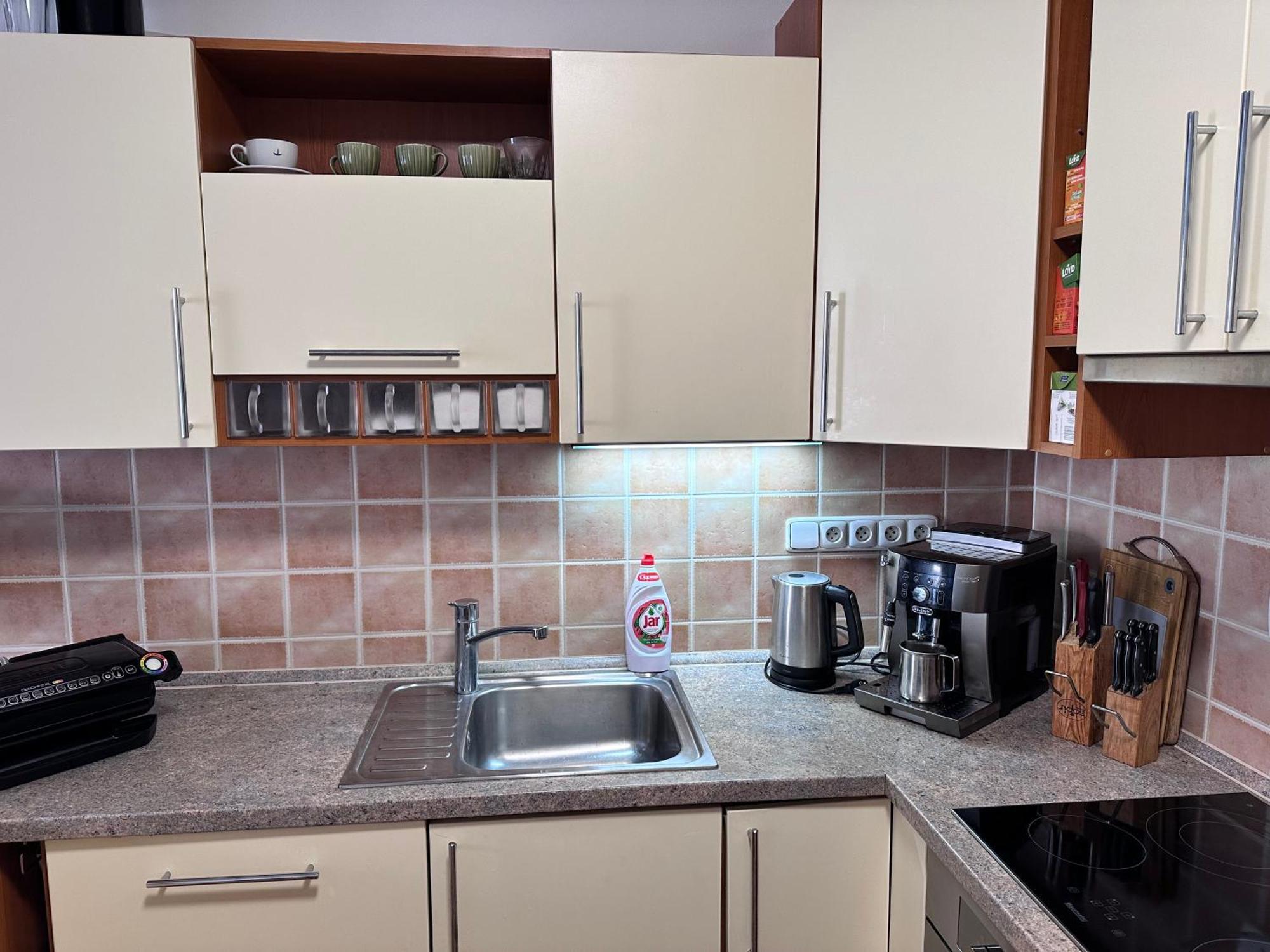 Old Town Apartments Zderadova 6 Брно Екстер'єр фото