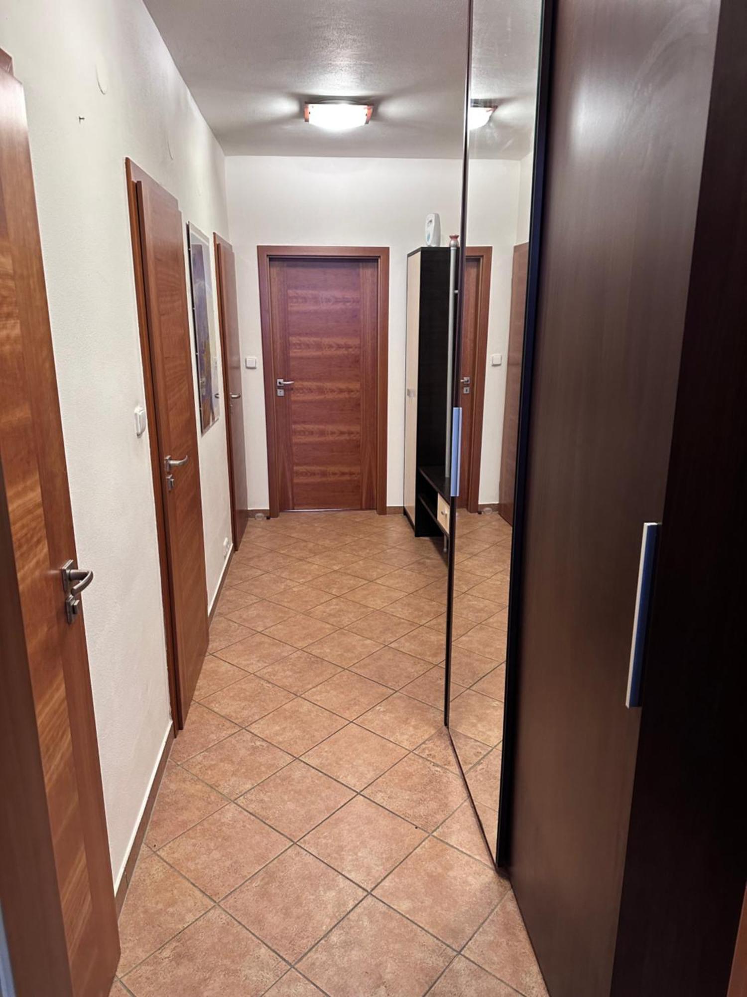 Old Town Apartments Zderadova 6 Брно Екстер'єр фото